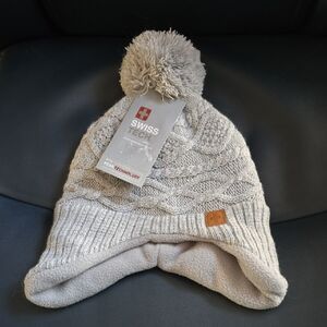 NWT. Swiss Tech Light Gray Knit Beanie with Pom-Pom